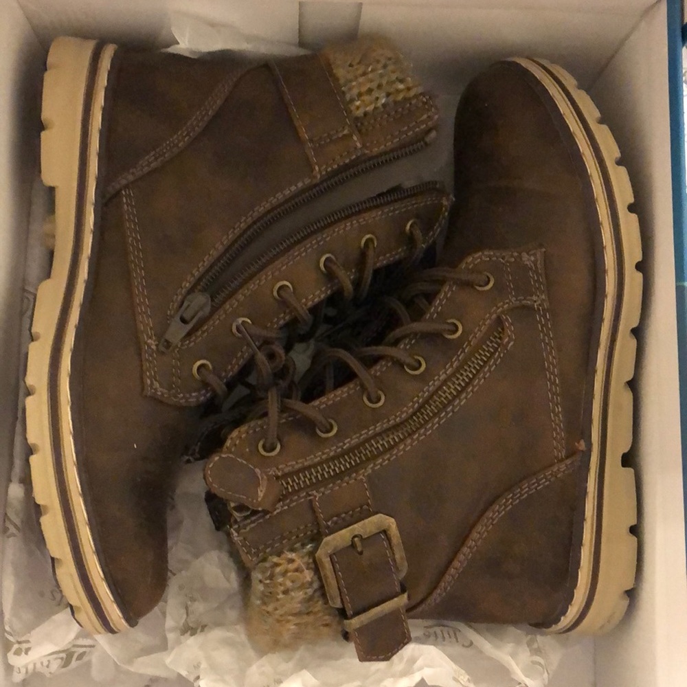 Cliffs by White Mountain, Kelsie boots